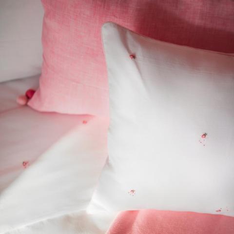 CHILDREN’S ROCOCO ROSES BEDDING - Pillow Case (50cm x 75cm) - Duvet CHILDREN’S ROCOCO ROSES BEDDING - Pillow Case (50cm x 75cm) - Duvet