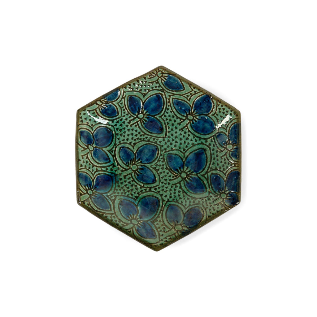 CLOVER HEXAGON BREAD PLATE - pottery