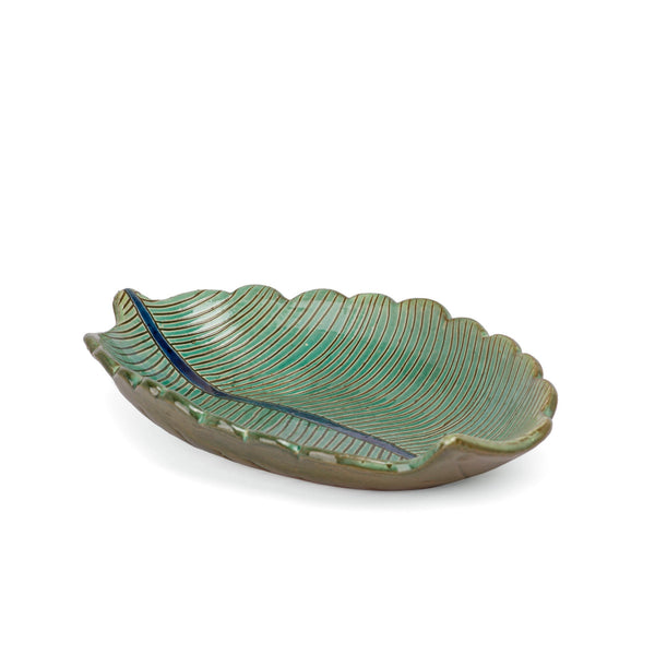 SCALLOPED LEAF PLATE - pottery SCALLOPED LEAF PLATE - pottery