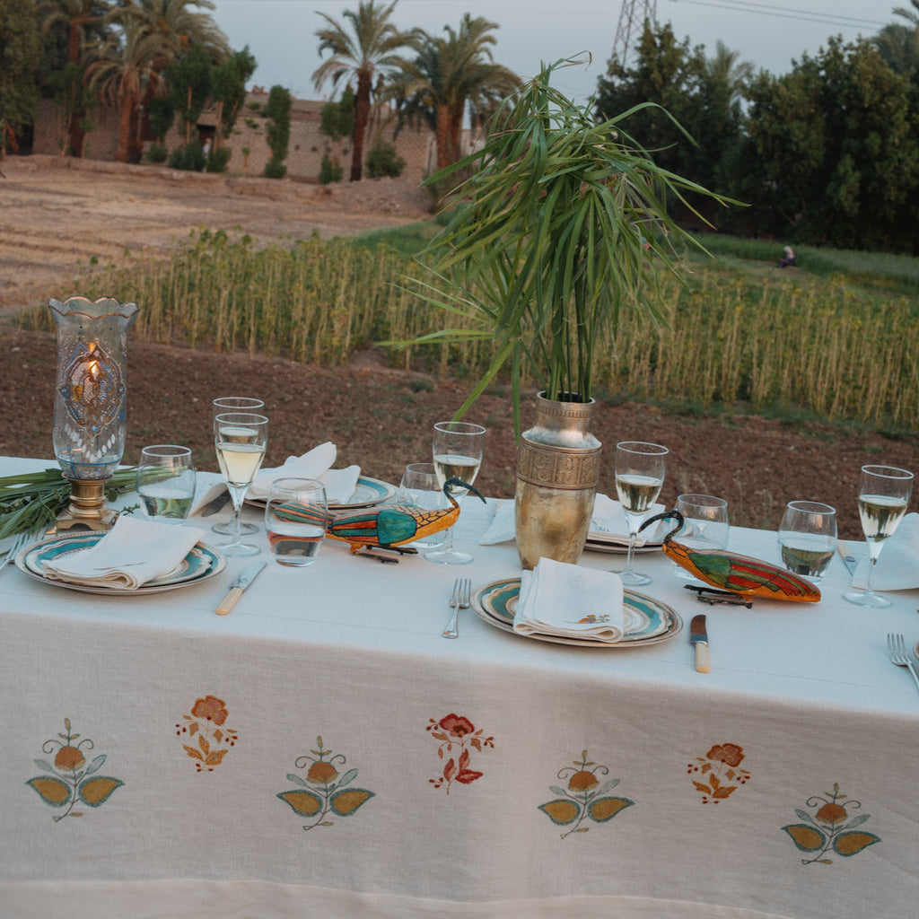 ROSE GARDENS TABLECLOTH