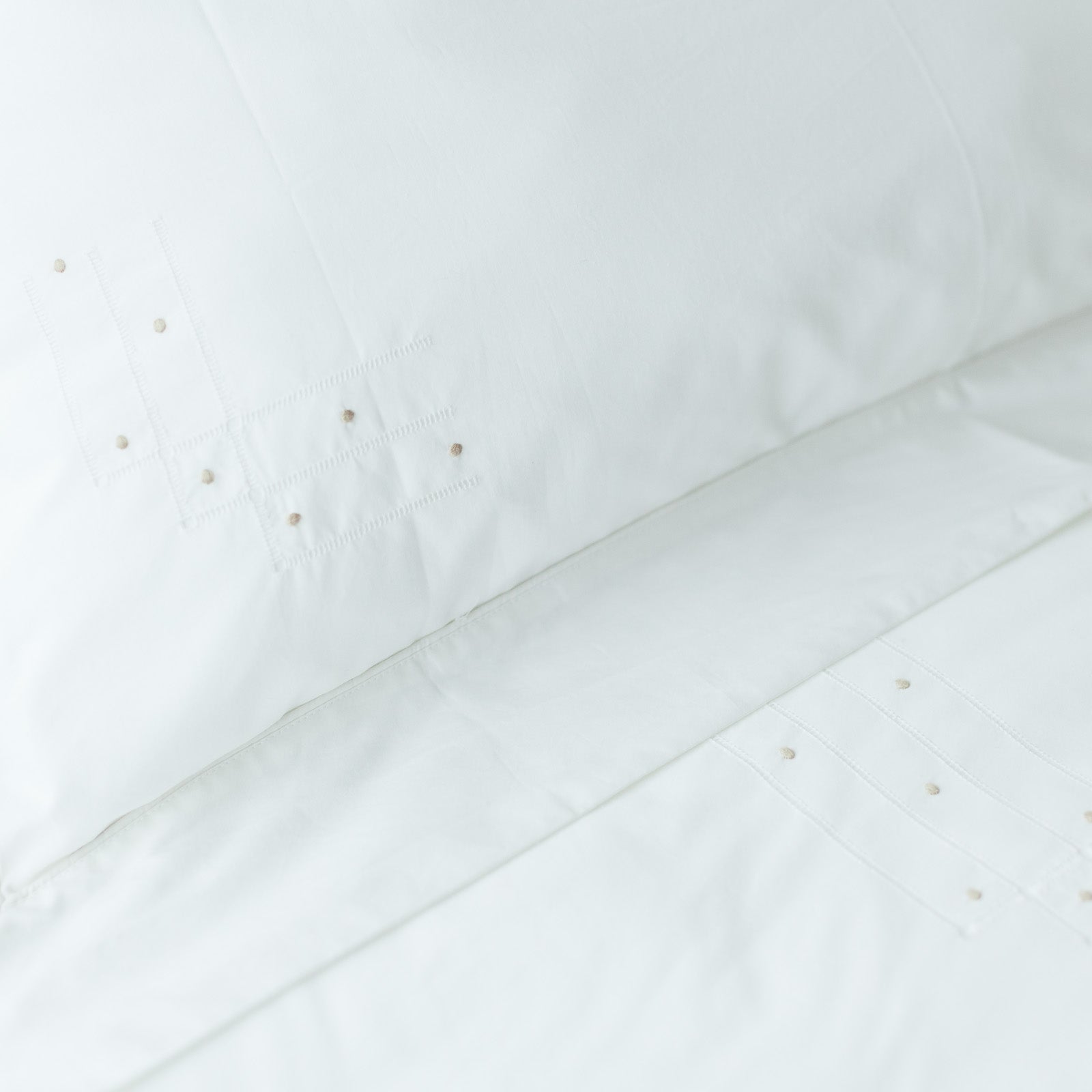 ABDEEN BEDDING - MALAIKA CAIRO (flat sheet in beige)