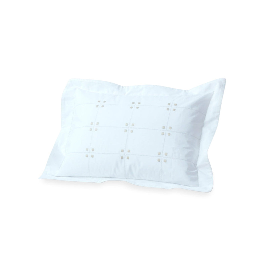 SQUARE AJOUR CUSHION COVER - beige / Square (40cm x 40cm) - Cushion